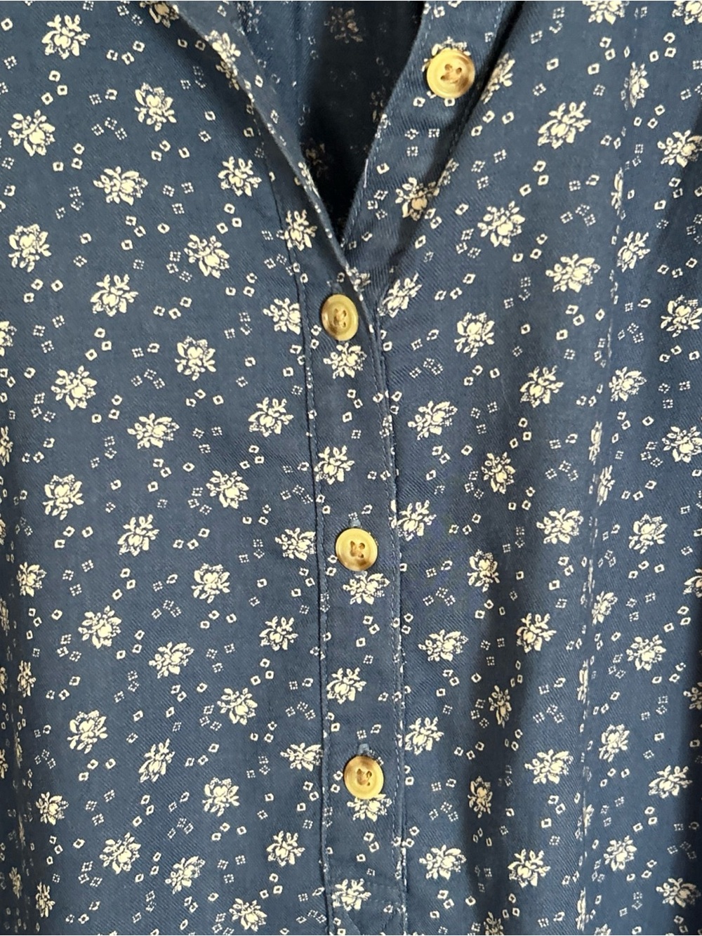Chaps Long Sleeve Button Down Collared Floral Garden Blouse Women's Size Large - Picture 4 of 8
